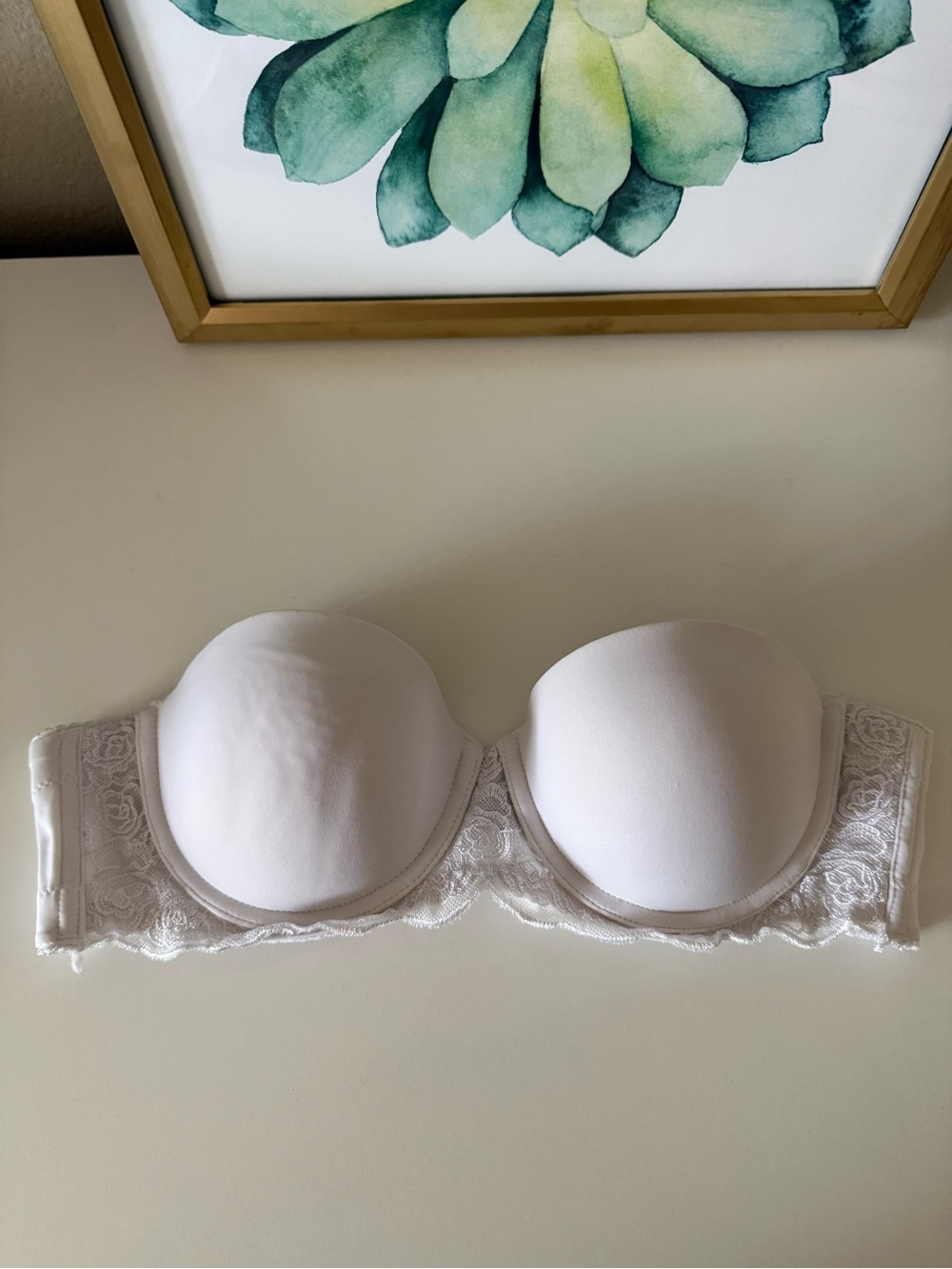 Maidenform White Floral Flower Rose Lace-Trim Strapless Bra